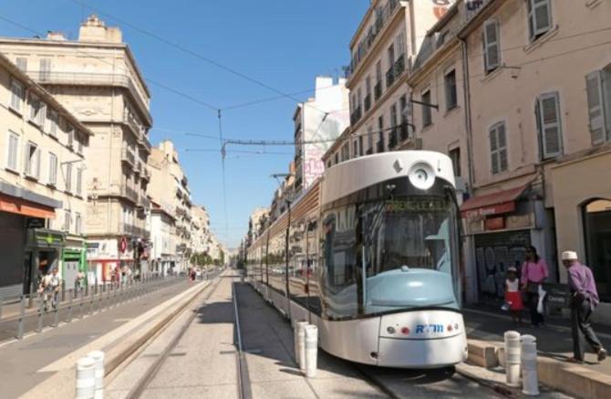 {La Petite Casa De Cezar} * Centre Ville Marseille * Clim Екстер'єр фото